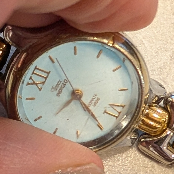 WORKING women's Watch Lot Carriage And Timex Indiglo - Picture 2 of 4
